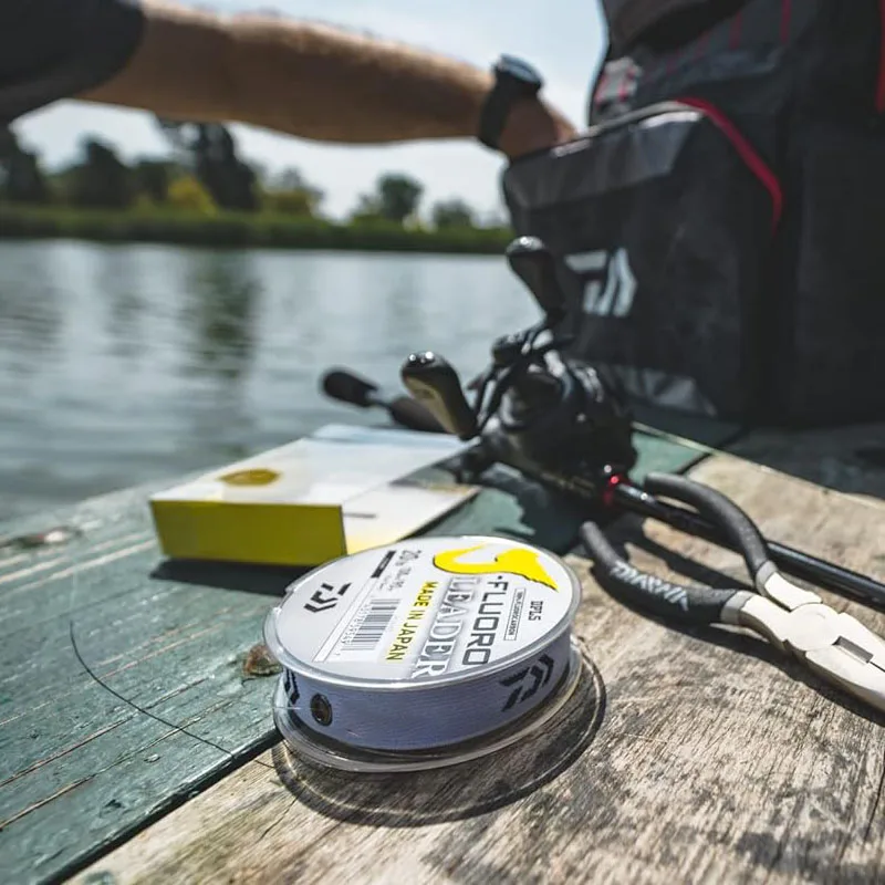 DAIWAJ-FLUORO Fluorocarbon Lea - Fluorocarbon Line のレビューと価格