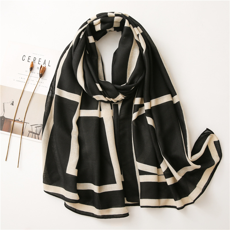 Spain Luxury Brand Black Beige - Tippet Line のレビューと価格