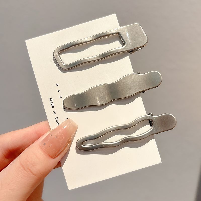 Matte or Glossy Silver Hair Cl - Tippet Line のレビューと価格